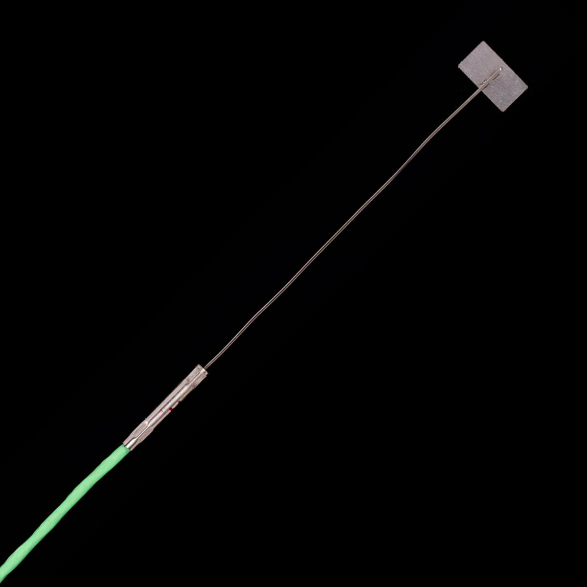 Surface thermocouple with mounting plate